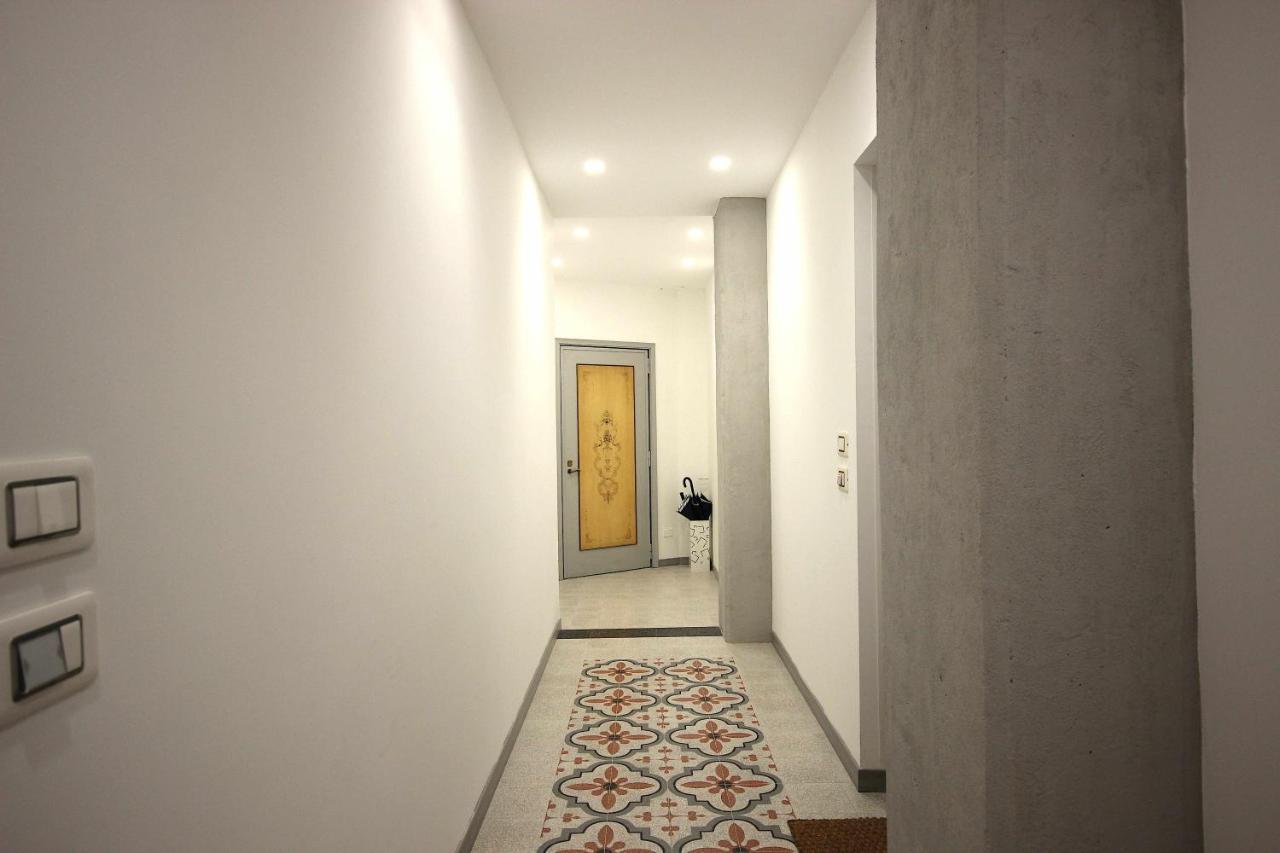 Vr Lht House *