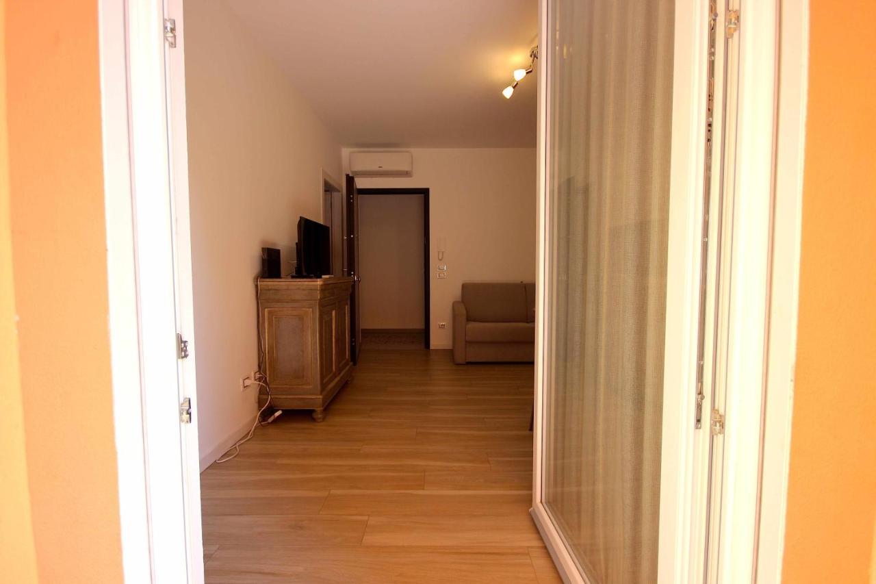 Vr Lht House Apartment *